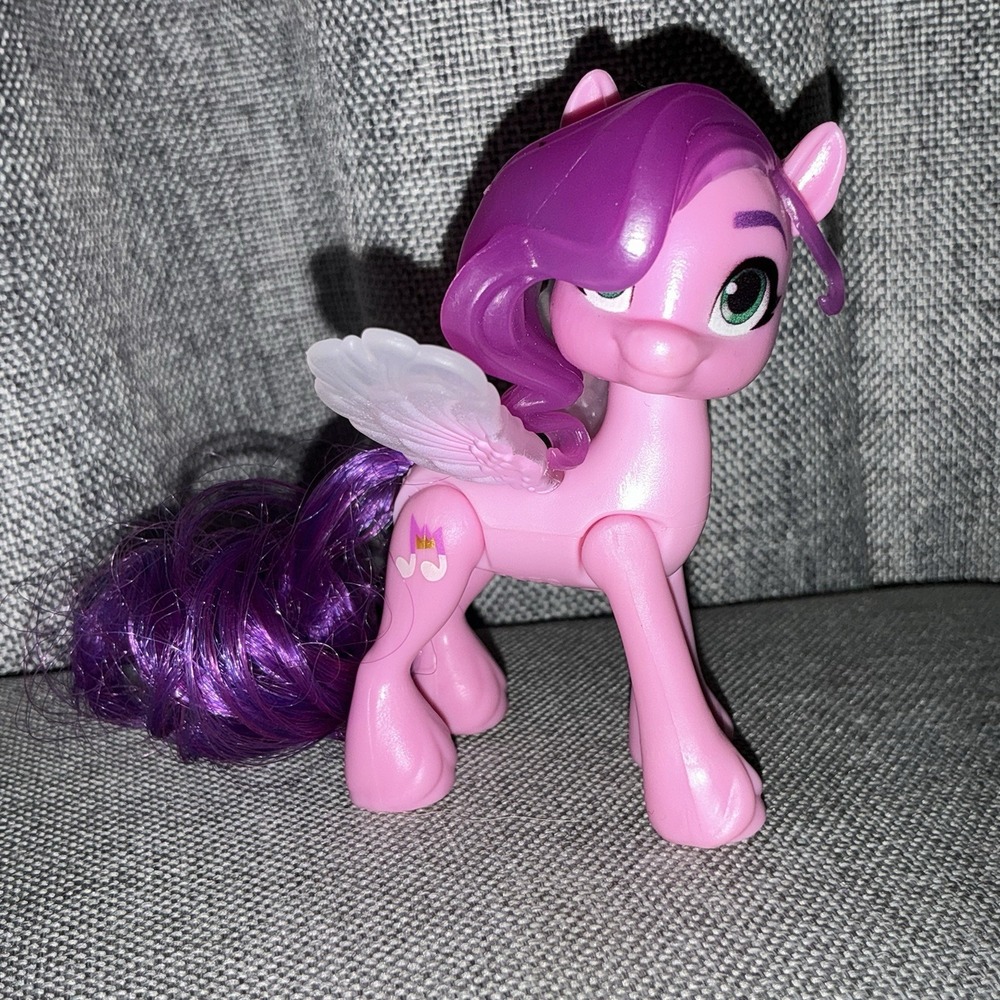 Hasbro My Little Pony 2021 Make Your Mark Cutie Pipp Petals 3" Figure Wings‎